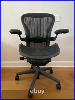 Herman Miller Aeron Chair Size B Adjustable Office Seating Work/Desk Chair