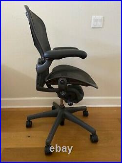 Herman Miller Aeron Chair Size B Adjustable Office Seating Work/Desk Chair