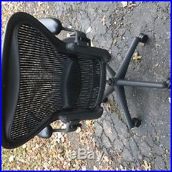 Herman Miller Aeron Chair Size B Black Nice
