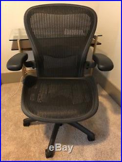 Herman Miller Aeron Chair, Size B, Black Seat and Hardware, Fully Adjustable