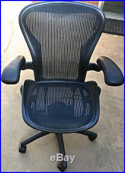 Herman Miller Aeron Chair Size B FULLY LOADED AE123AFB LEATHER Arms EUC