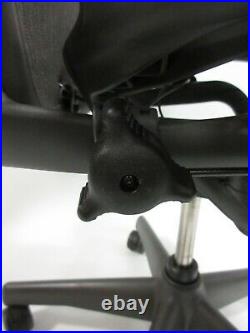 Herman Miller Aeron Chair Size B Fully Adjustable with Posture-Fit in Black