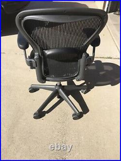 Herman Miller Aeron Chair Size B Fully Loaded (Black Chair) Fully Adjustable