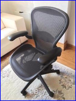 Herman Miller Aeron Chair Size B Fully Loaded Hardwood Casters