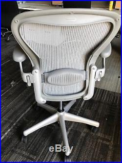 Herman Miller Aeron Chair Size B Good condition