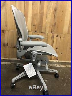Herman Miller Aeron Chair Size B Medium Fully Adjustable Mineral Remastered New