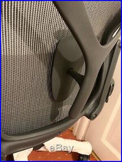 Herman Miller Aeron Chair Size B Remastered Size B Posture Fit 2019 Model BNWT