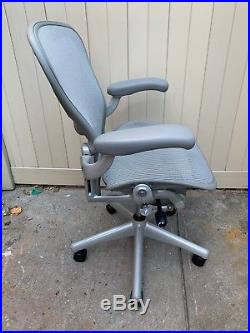Herman Miller Aeron Chair Size B (Zinc Color)