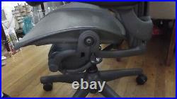 Herman Miller Aeron Chair, Size B, excellent condition, new heavy duty cartridge
