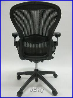 Herman Miller Aeron Chair Size B in Excellent Condition