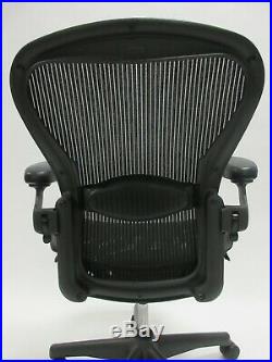 Herman Miller Aeron Chair Size B in Excellent Condition (Manufactured in 2014)