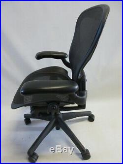Herman Miller Aeron Chair Size B with Fixed Arms Excellent Condition