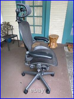 Herman Miller Aeron Chair Size B with Headrest