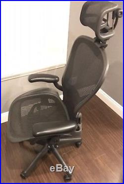 Herman Miller Aeron Chair Size C Fully Adjustable In Excellent Condition