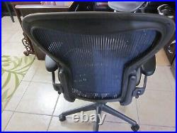 Herman Miller Aeron Chair Size C Graphite Blue Excellent Condition