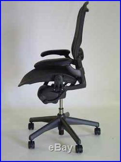 Herman Miller Aeron Chair Size C Leather Arm Rests Carbon Color Pellicle Waves