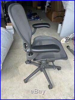 Herman Miller Aeron Chair Size C Model aer1c23dwalpg1g1g1bbbk23103