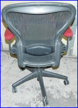 ^^ Herman Miller Aeron Chair Size Medium Black (hmc#63)