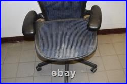 ^^ Herman Miller Aeron Chair Size Medium Blue (hmc#11) ^^ Herman Miller Aeron Chair Size Medium Blue (hmc#11)