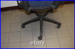 ^^ Herman Miller Aeron Chair Size Medium Blue (hmc#11) ^^ Herman Miller Aeron Chair Size Medium Blue (hmc#11)