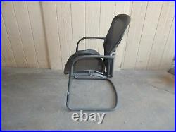 ^^ Herman Miller Aeron Chair Size Medium Non Castered -black (wh-8)