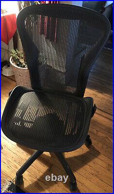Herman Miller Aeron Chair (Sz B) No Arms Read Description