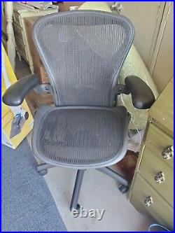 Herman Miller Aeron Chair Used Size B Black