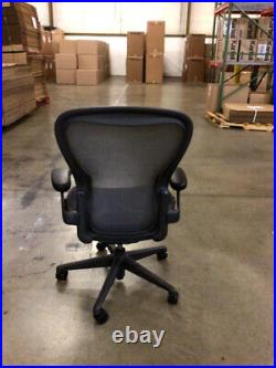 Herman Miller Aeron Chair(XOUT-AER2C21PWSZSG1G1G1BBBK2310321XV)