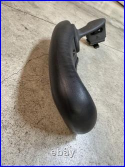 Herman Miller Aeron Classic Chair Arm Fully Adjustable Left Arm