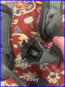 Herman Miller Aeron Classic Chair Arm Fully Adjustable Left and Right