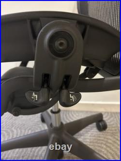 Herman Miller Aeron Classic Chair Size B Fully Adjustable Black