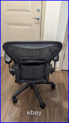 Herman Miller Aeron Classic Chair Size B Graphite