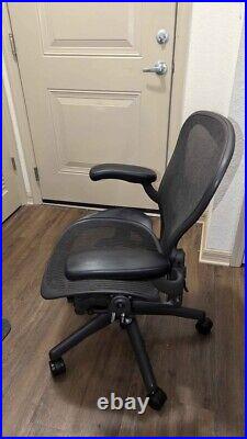 Herman Miller Aeron Classic Chair Size B Graphite