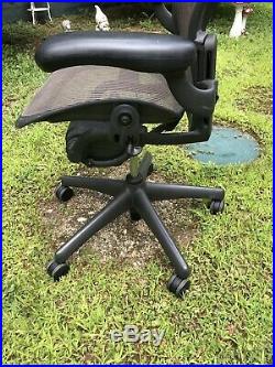 Herman Miller Aeron Classic Design Office Chair with labels 1997 B size