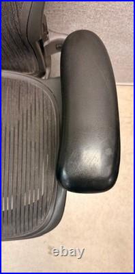 Herman Miller Aeron Classic Mesh Office Desk Chair Size B Basic