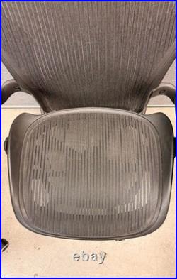 Herman Miller Aeron Classic Mesh Office Desk Chair Size B Basic