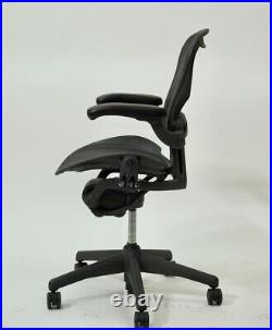 Herman Miller Aeron Classic Office Chair Size B (Graphite)