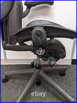 Herman Miller Aeron Classic Size B Graphite with Lumbar Support