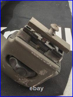 Herman Miller Aeron Classic Thumbwheel/Dial Armrests