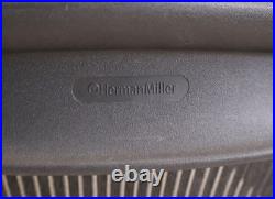 Herman Miller Aeron Classic & Uplift Electric Standing Desk Size C 9.5/10