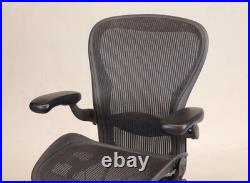 Herman Miller Aeron Classic & Uplift Electric Standing Desk Size C 9.5/10