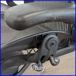 Herman Miller Aeron Ergonomic Office Chair Carbon Mesh