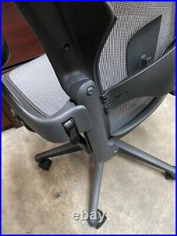 Herman Miller Aeron Ergonomic Office Chair Size b