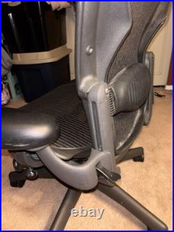 Herman Miller Aeron Ergonomic Office/Desk Chair Size B Graphite PostureFit
