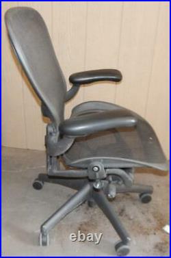 ^^ Herman Miller Aeron Large Office Chair- Black (w-3)