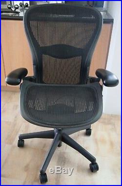 Herman Miller Aeron Large Size C Office Chair Graphite, Fully Adjustable