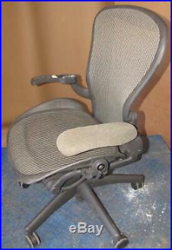 ^^ Herman Miller Aeron Medium Office Chair Parts/repair (ch-4)