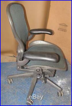 ^^ Herman Miller Aeron Medium Office Chair Parts/repair (ch-5)