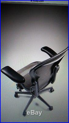 Herman Miller Aeron Mesh Adjustable Office Chair Dark Grey In Color Size B