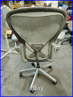 Herman Miller Aeron Mesh Chair Large C fully adjustable Posture fit silver mesh